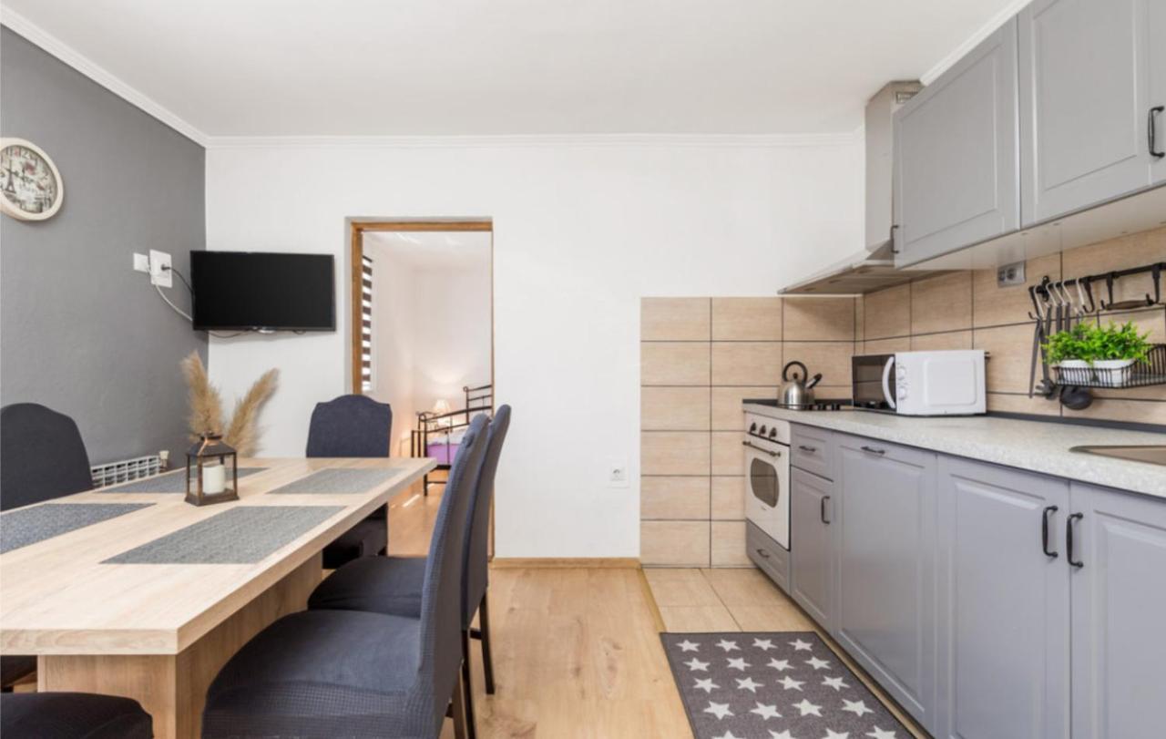 Holiday House Sweet Home Оточац Экстерьер фото