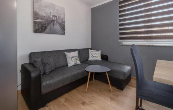 Holiday House Sweet Home Оточац Экстерьер фото