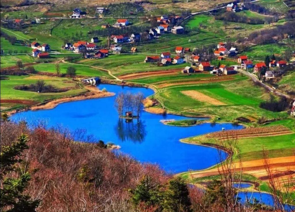 Holiday House Sweet Home Оточац Экстерьер фото